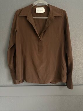 CLOSED • Chocolate Brown V-Neck Long Sleeve Collared Blouse - XS popover silk